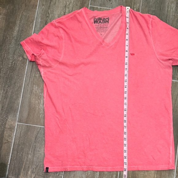 BOZ Peru Surfing Men's Pink V-Neck Short Sleeve Tee - Picture 7 of 7